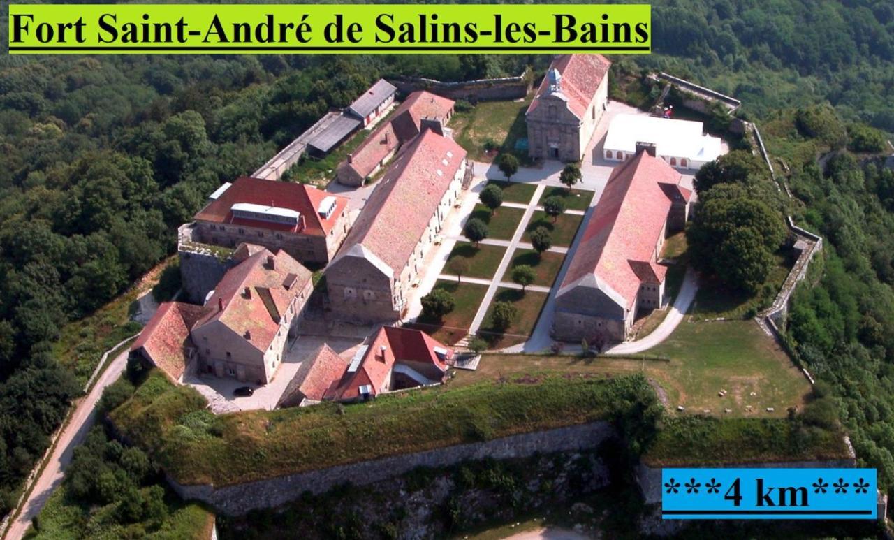 Appartement Cosy Pink Salins Les Bains Exterior photo